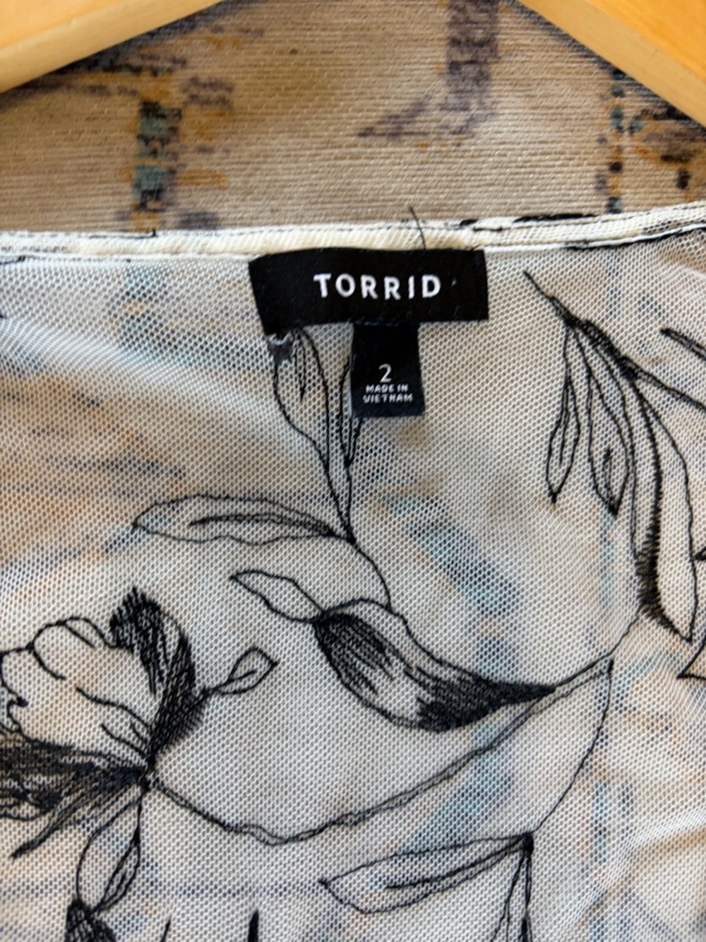 Torrid Embroidered Lace Mesh Kimono White & Black Sasha Floral Lingerie - Picture 12 of 16